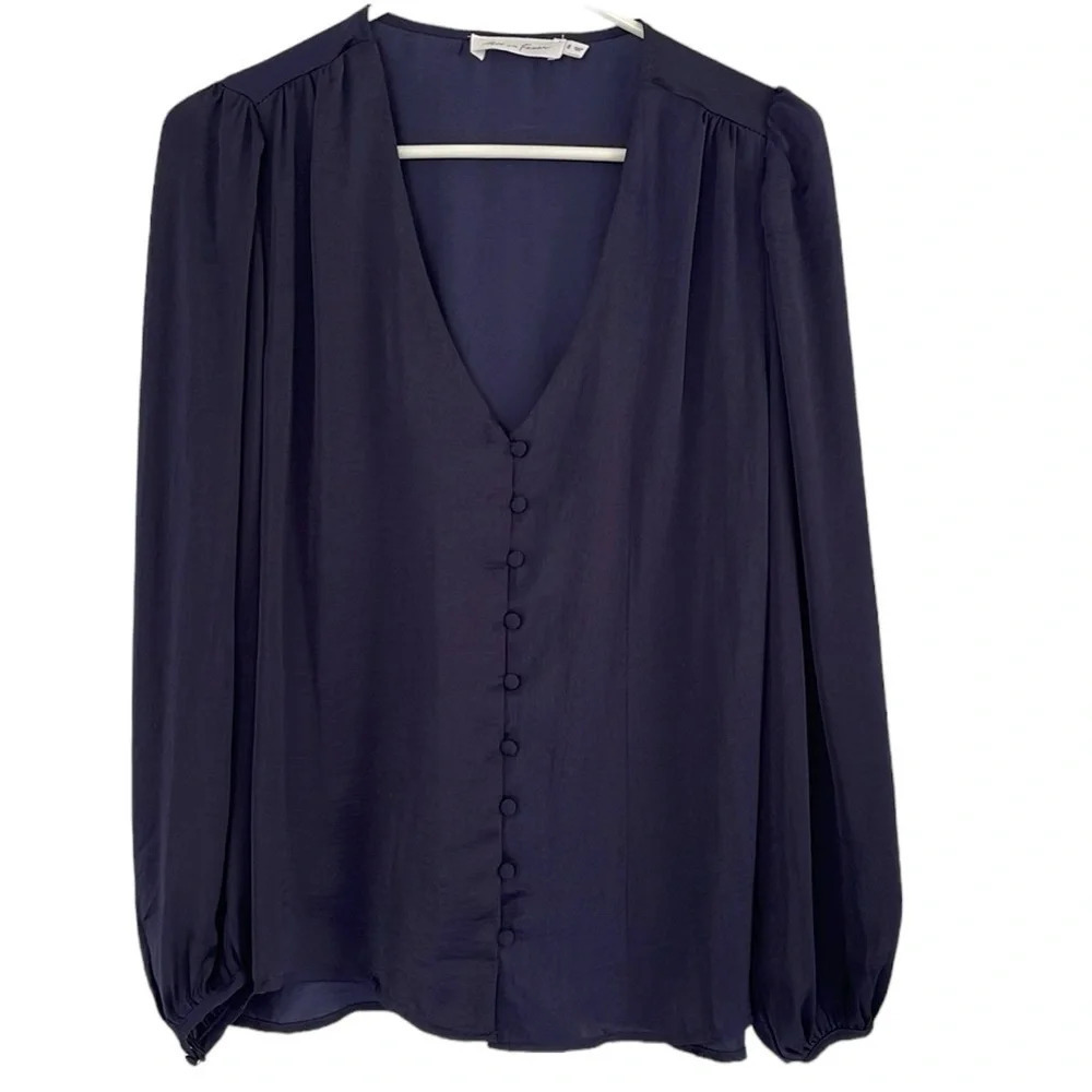 All In Favor V-Neck Button Down Long Sleeve Blouse Size S